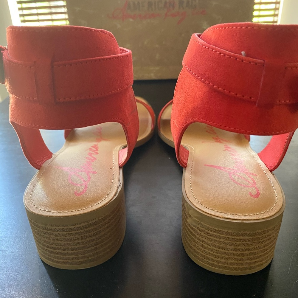 American Rag Red Sandals - Picture 4 of 5
